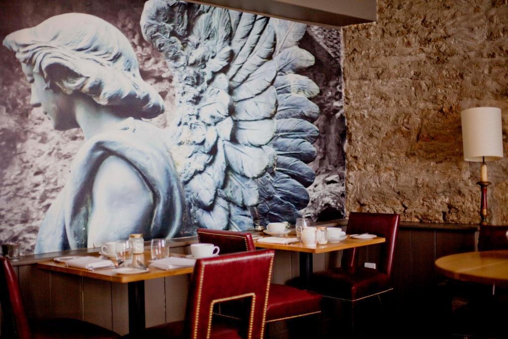 The Archangel,Restaurant & Bar With Rooms Frome Dış mekan fotoğraf